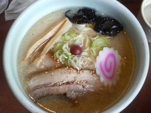 山頭火しおらーめん