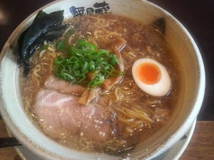 無尽蔵 鶏がら醤油らーめん